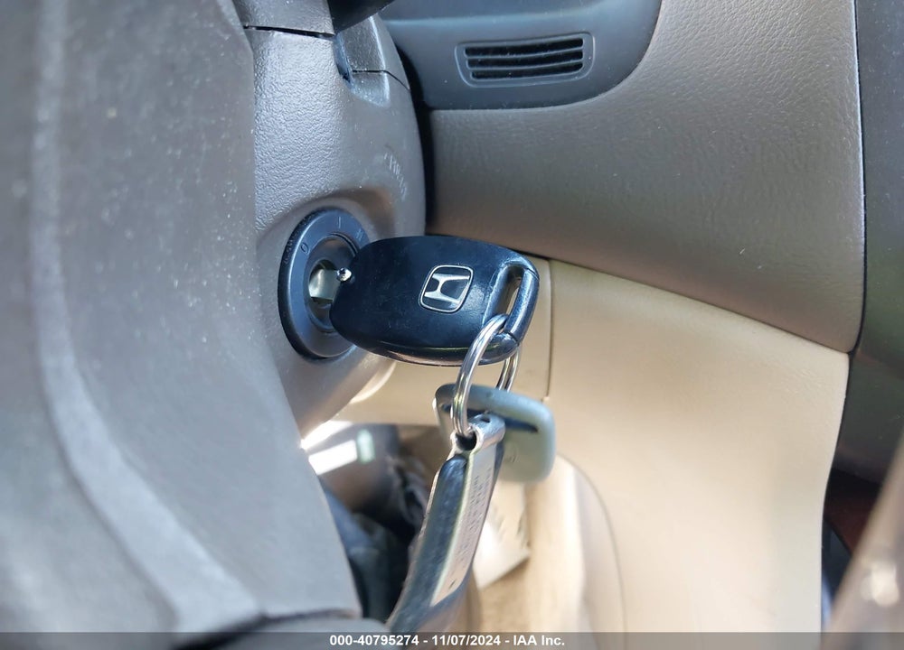 2006 HONDA ACCORD 3.0 EX VIN: 1HGCM66566A027229