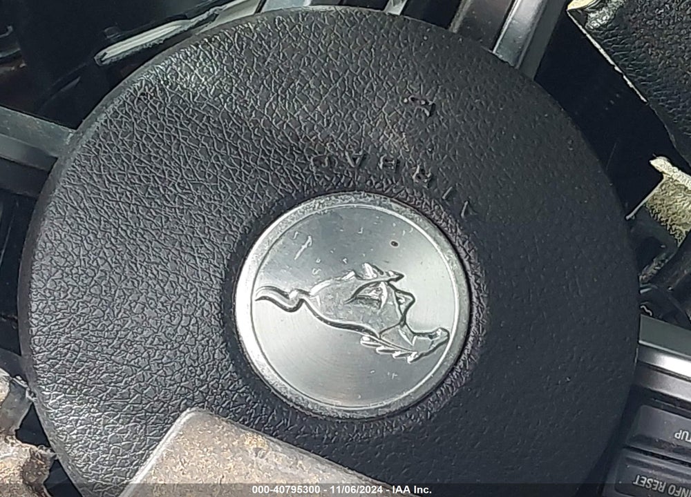 2014 FORD MUSTANG V6 VIN: 1ZVBP8AMXE5313116