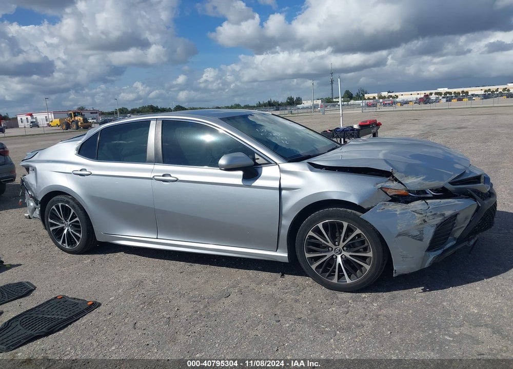 2020 TOYOTA CAMRY SE VIN: 4T1G11AK2LU307082