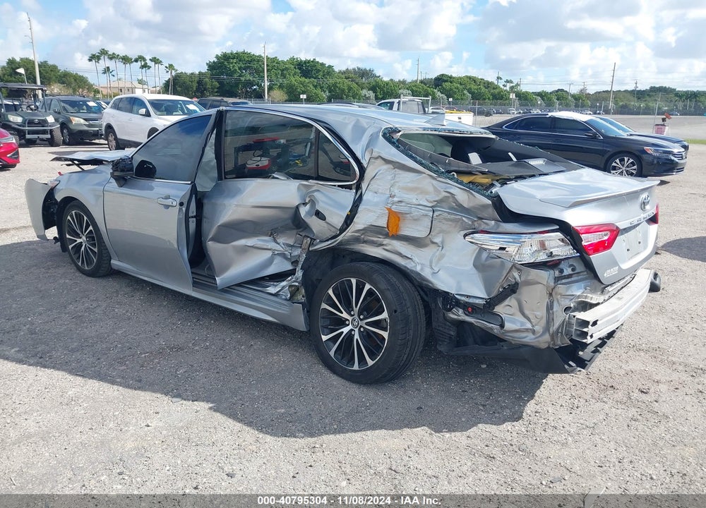 2020 TOYOTA CAMRY SE VIN: 4T1G11AK2LU307082
