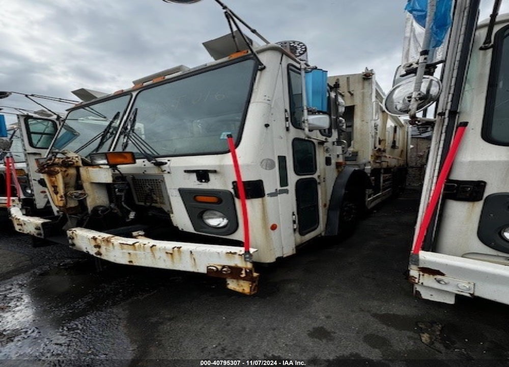 2013 MACK 600 LEU600 VIN: 1M2AU02CXDM007693
