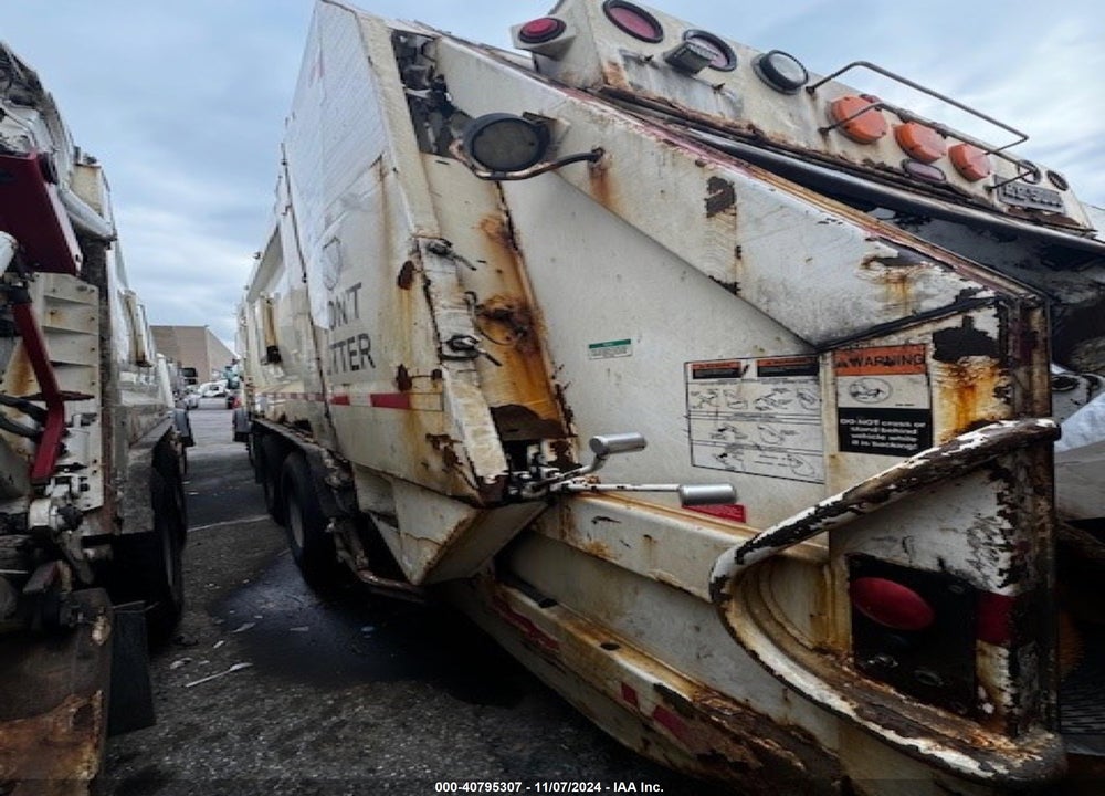 2013 MACK 600 LEU600 VIN: 1M2AU02CXDM007693