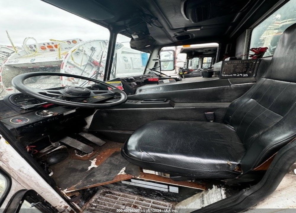 2013 MACK 600 LEU600 VIN: 1M2AU02CXDM007693