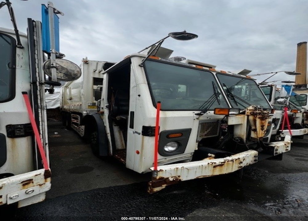 2013 MACK 600 LEU600 VIN: 1M2AU02CXDM007693