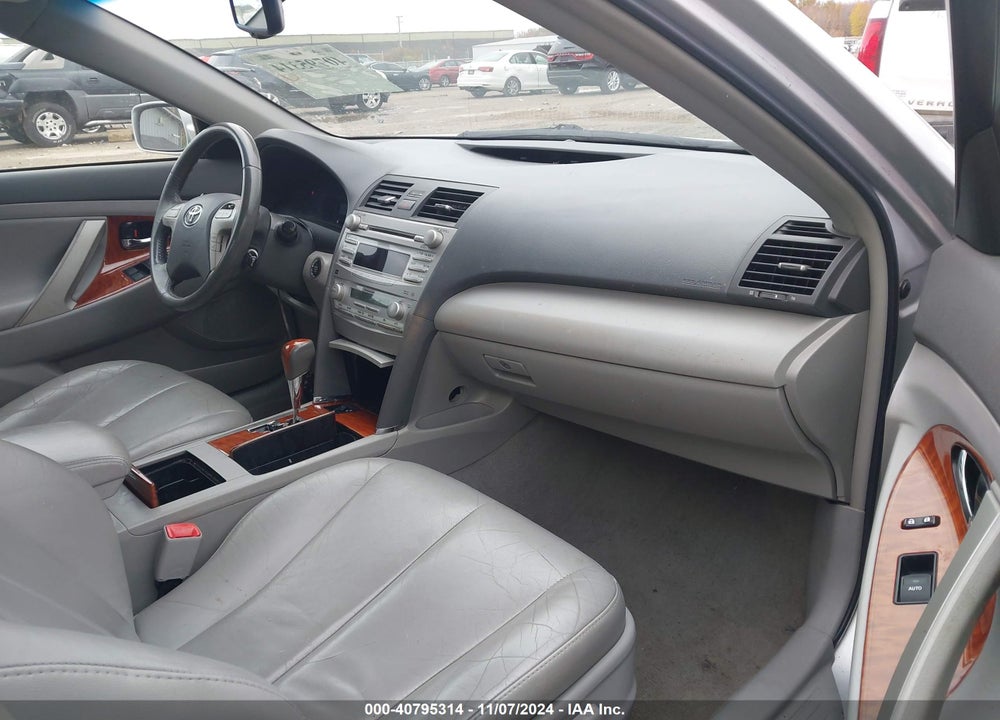 2011 TOYOTA CAMRY XLE V6 VIN: 4T1BK3EK7BU613187