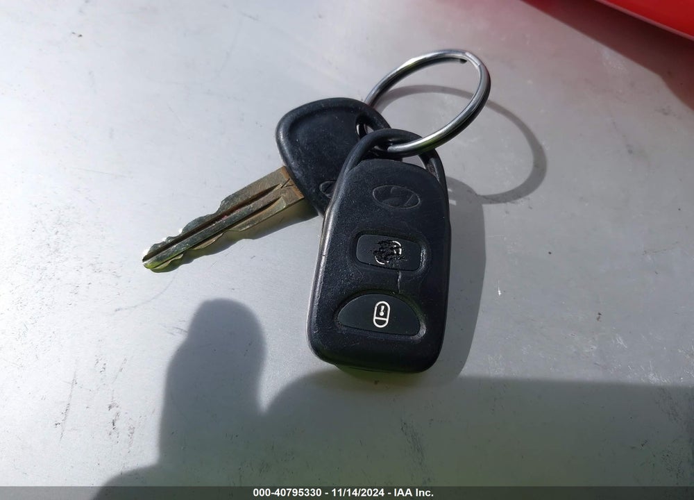 2008 HYUNDAI ACCENT GLS VIN: KMHCN46C08U166106