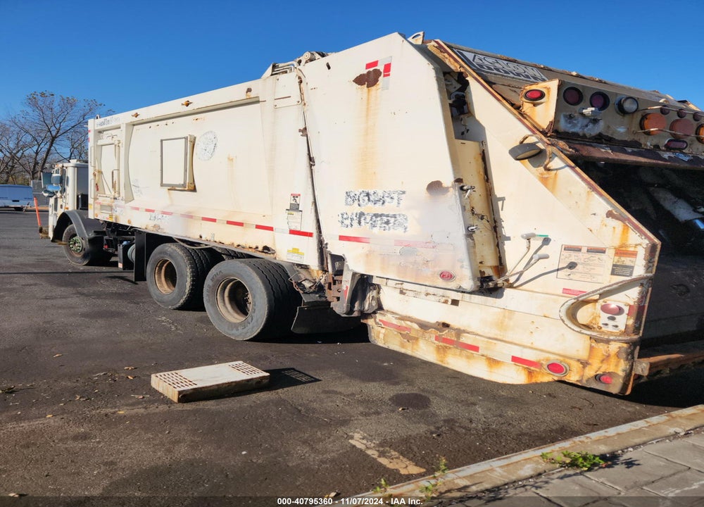 2013 MACK 600 LEU600 VIN: 1M2AU02C8DM007725