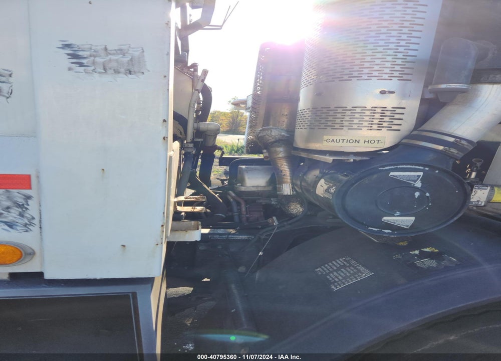 2013 MACK 600 LEU600 VIN: 1M2AU02C8DM007725