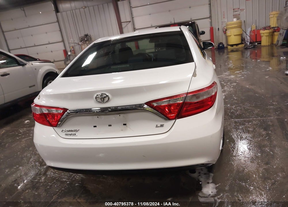 2015 TOYOTA CAMRY LE VIN: 4T4BF1FK2FR498887