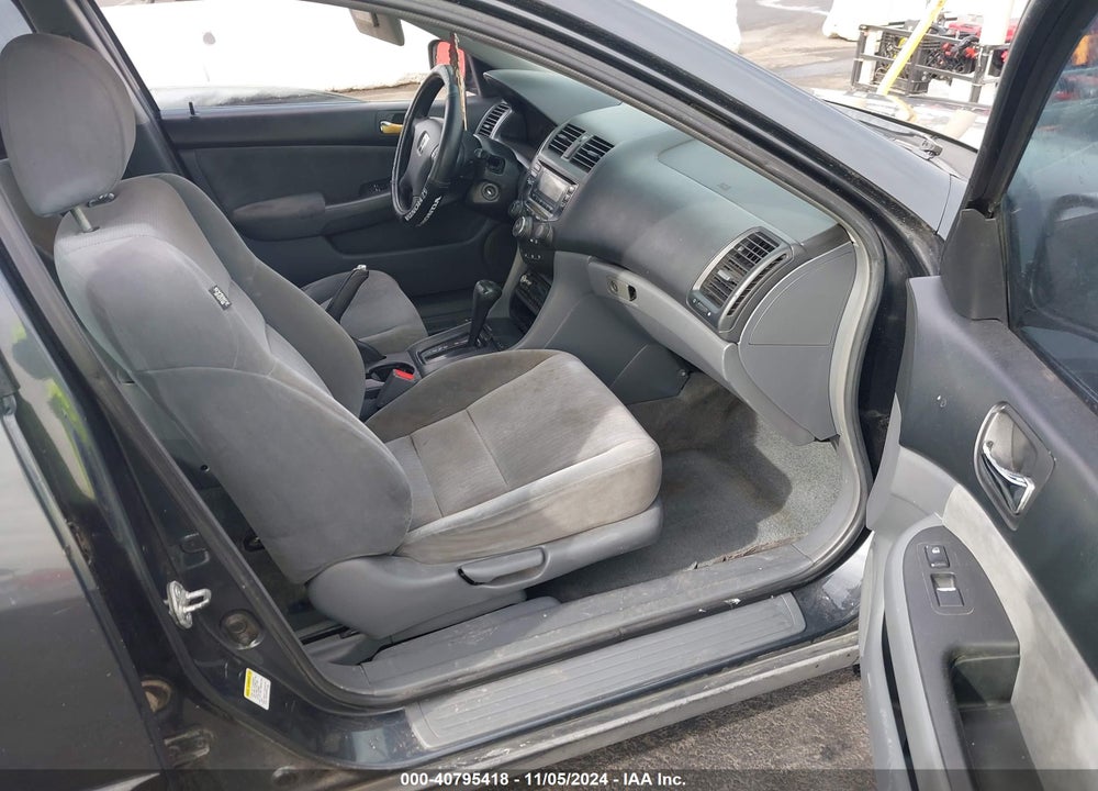 2005 HONDA ACCORD 2.4 LX VIN: 1HGCM56455A116824