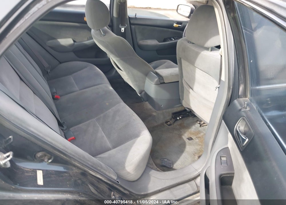2005 HONDA ACCORD 2.4 LX VIN: 1HGCM56455A116824
