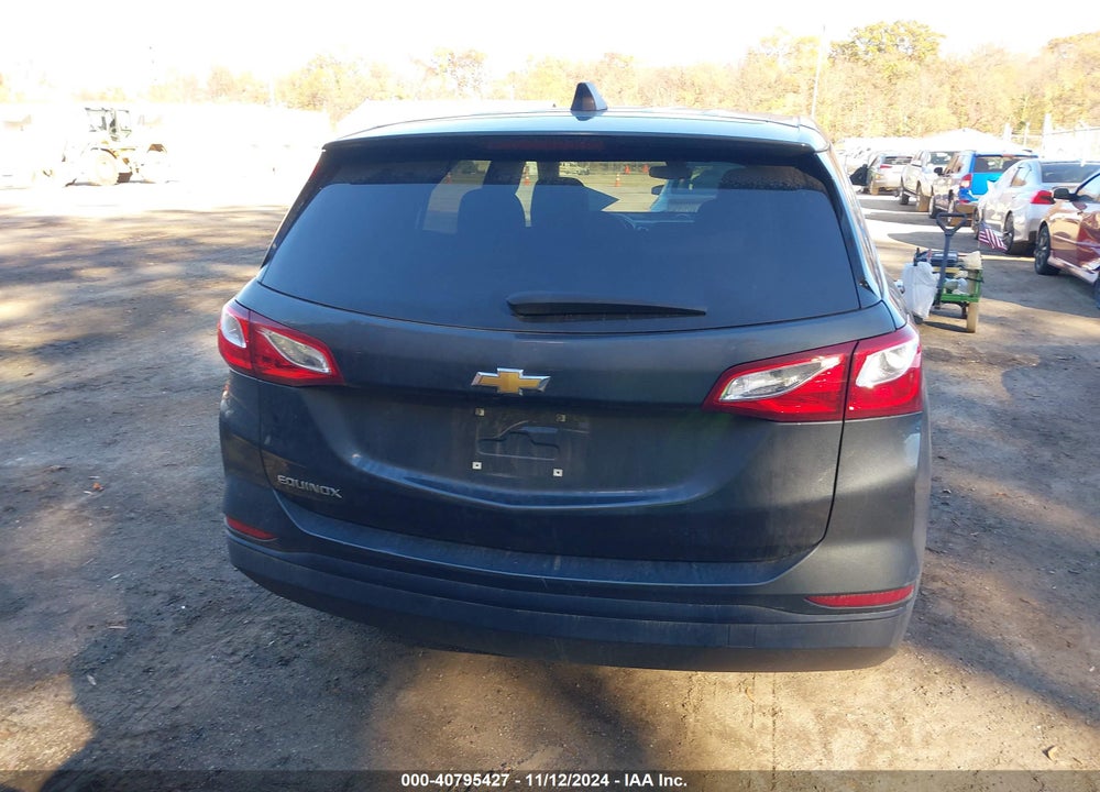 2021 CHEVROLET EQUINOX FWD LS VIN: 2GNAXHEV1M6117271
