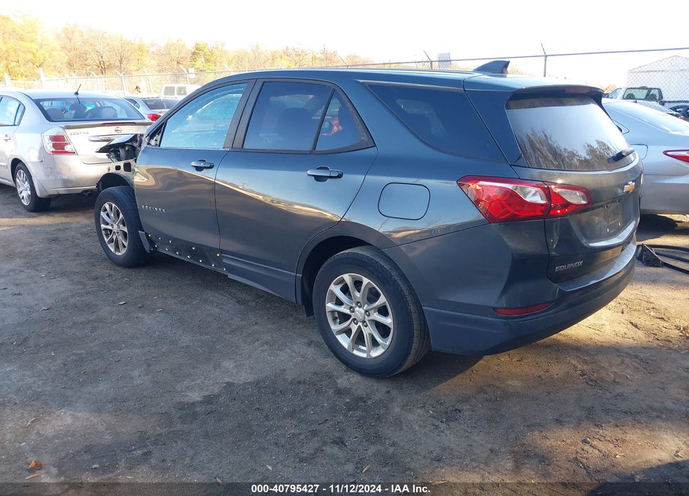 2021 CHEVROLET EQUINOX FWD LS VIN: 2GNAXHEV1M6117271