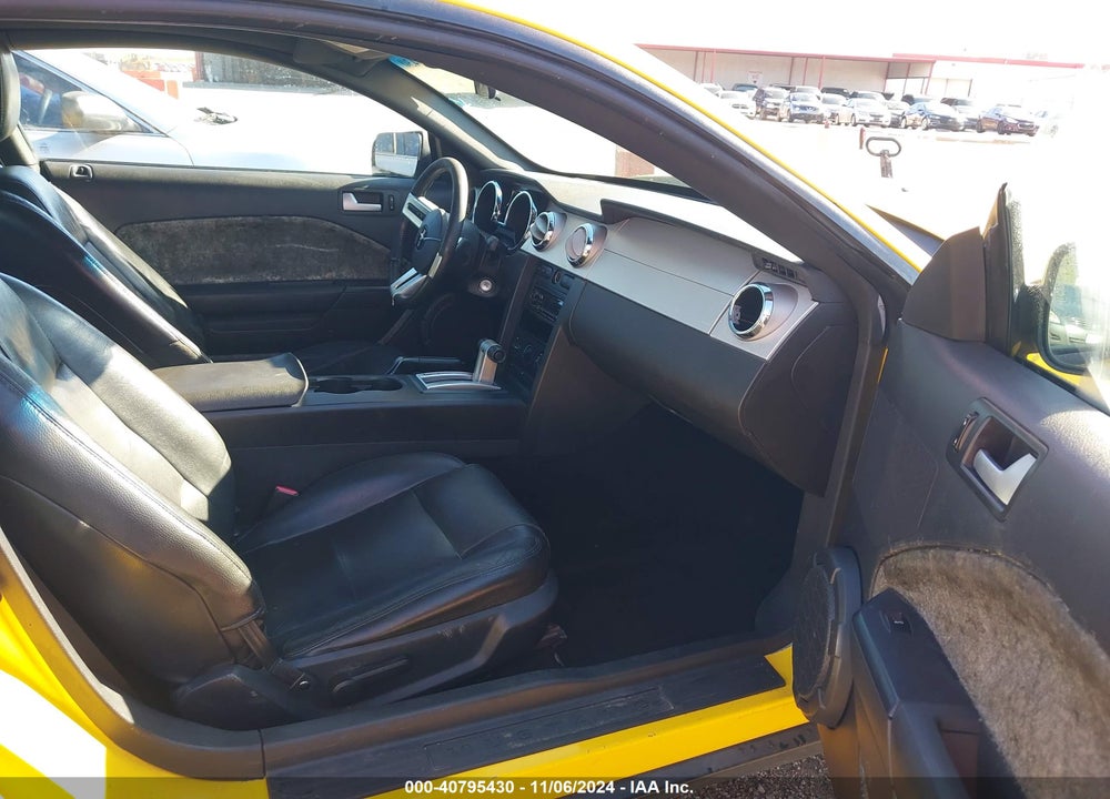 2006 FORD MUSTANG V6 VIN: 1ZVHT80N965120117