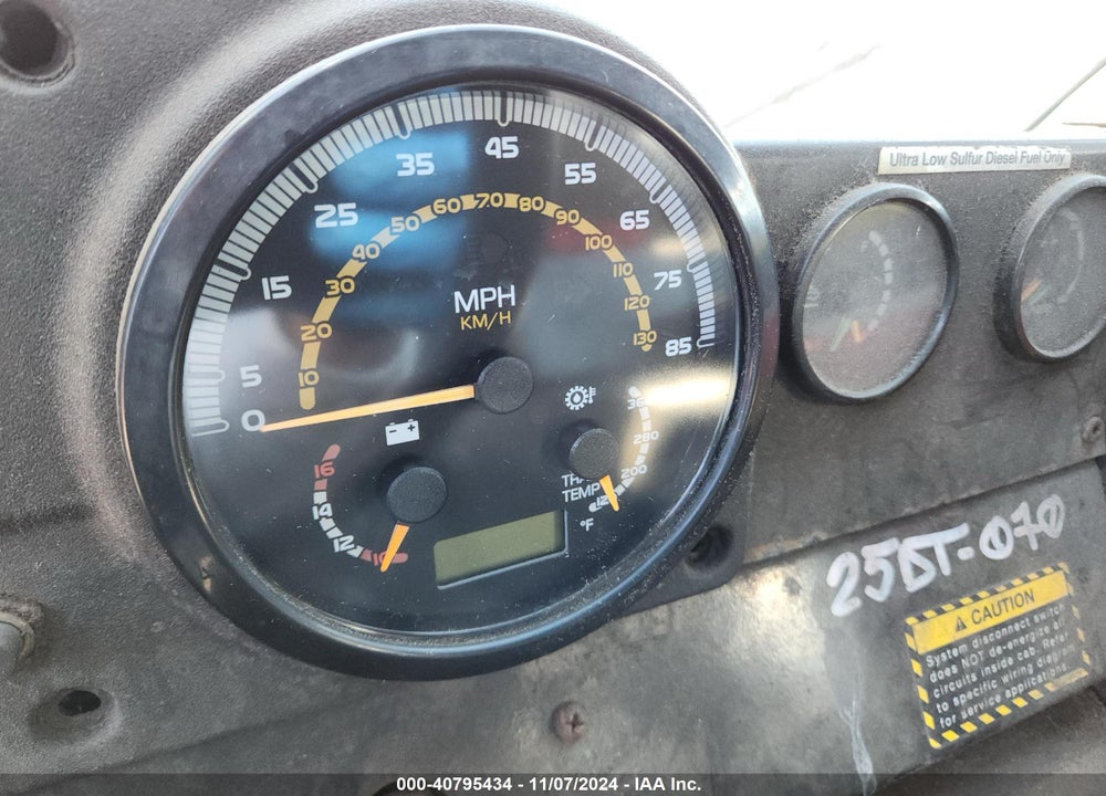 2013 MACK 600 LEU600 VIN: 1M2AU02C1DM007789