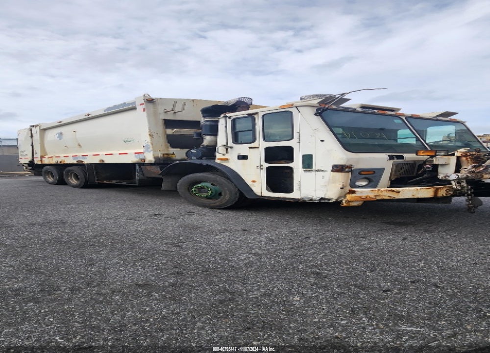 2013 MACK 600 LEU600 VIN: 1M2AU02C9DM007796