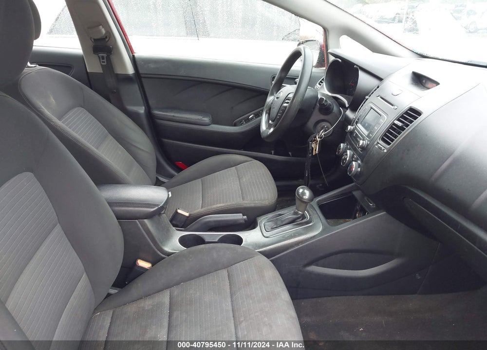 2015 KIA FORTE LX VIN: KNAFX4A67F5333546