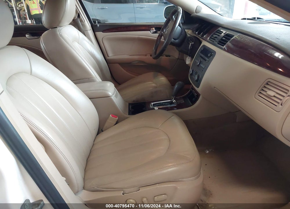 2010 BUICK LUCERNE CXL-3 VIN: 1G4HE5EM3AU110835
