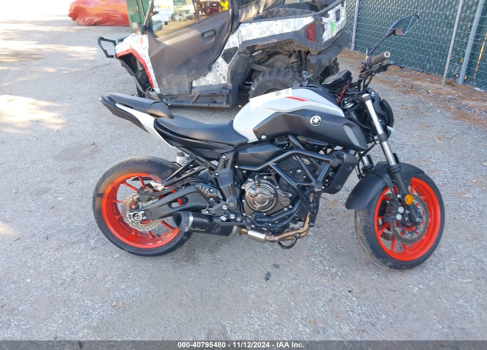 2020 YAMAHA MT07 VIN: JYARM27E0LA007324