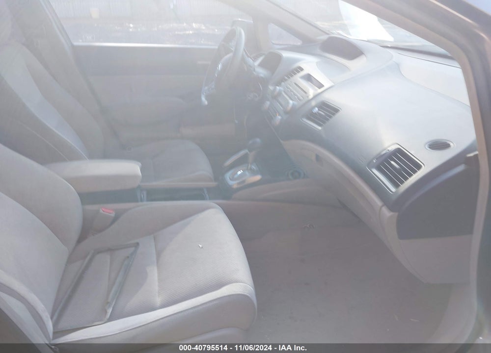 2010 HONDA CIVIC LX VIN: 2HGFA1F5XAH555228