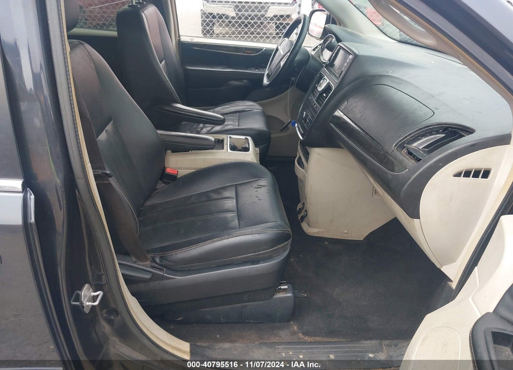2014 CHRYSLER TOWN & COUNTRY TOURING VIN: 2C4RC1BG9ER447938