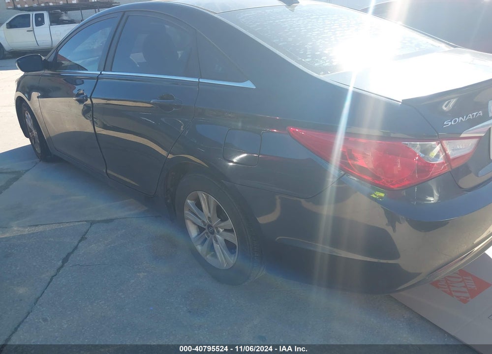 2013 HYUNDAI SONATA GLS VIN: 5NPEB4AC3DH649204