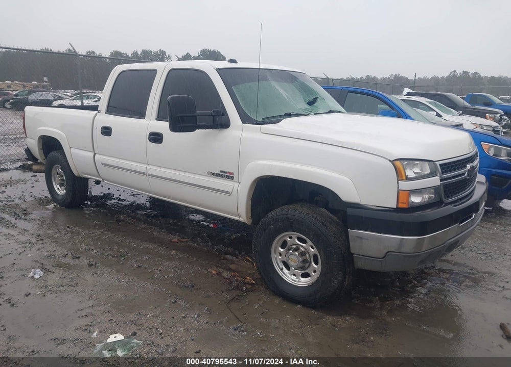 2005 CHEVROLET SILVERADO 2500HD LS VIN: 1GCHK23275F899966