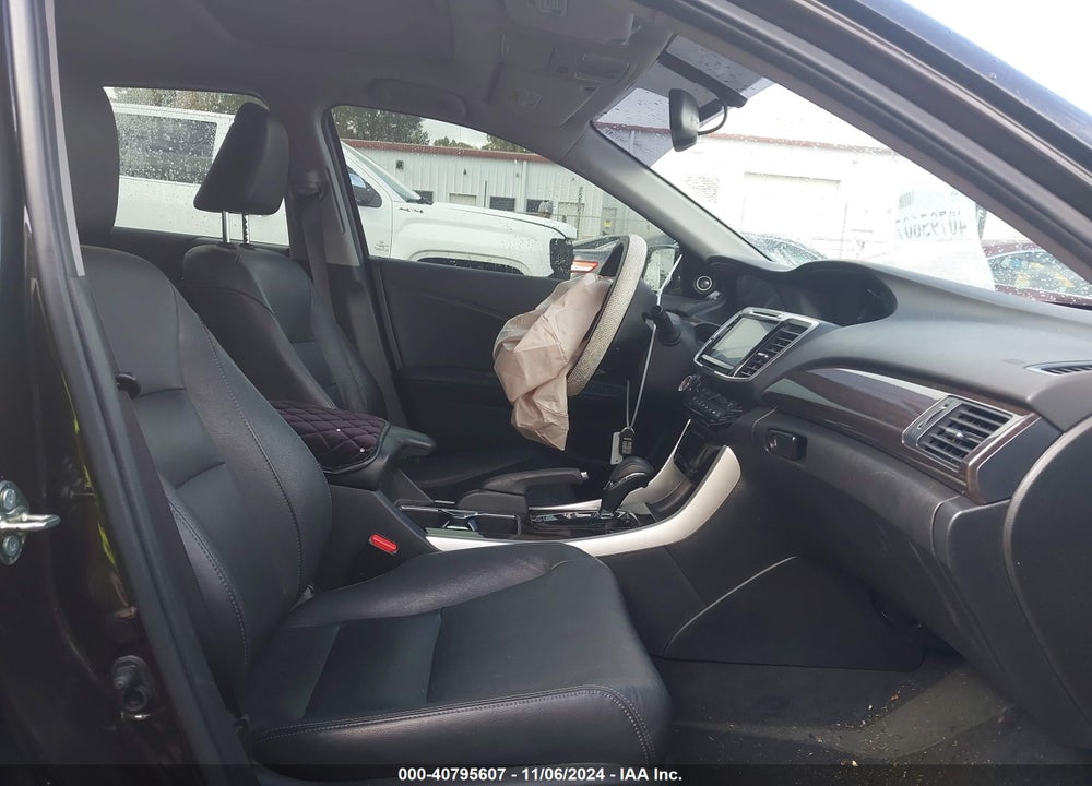 2016 HONDA ACCORD EX-L V-6 VIN: 1HGCR3F88GA029348