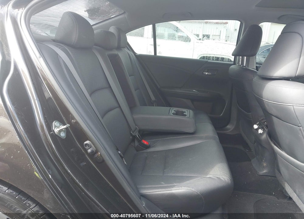 2016 HONDA ACCORD EX-L V-6 VIN: 1HGCR3F88GA029348