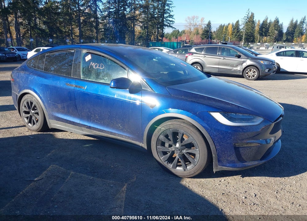 2022 TESLA MODEL X PLAID TRI MOTOR ALL-WHEEL DRIVE VIN: 7SAXCBE66NF357564