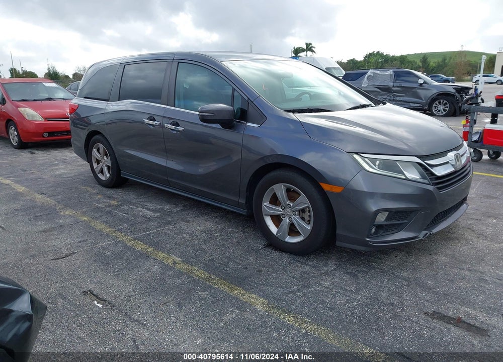 2018 HONDA ODYSSEY EX VIN: 5FNRL6H58JB007668