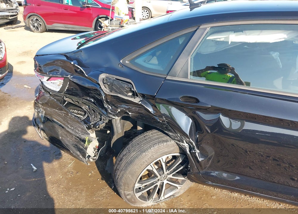 2022 VOLKSWAGEN JETTA VIN: 3VWBM7BU2NM025375