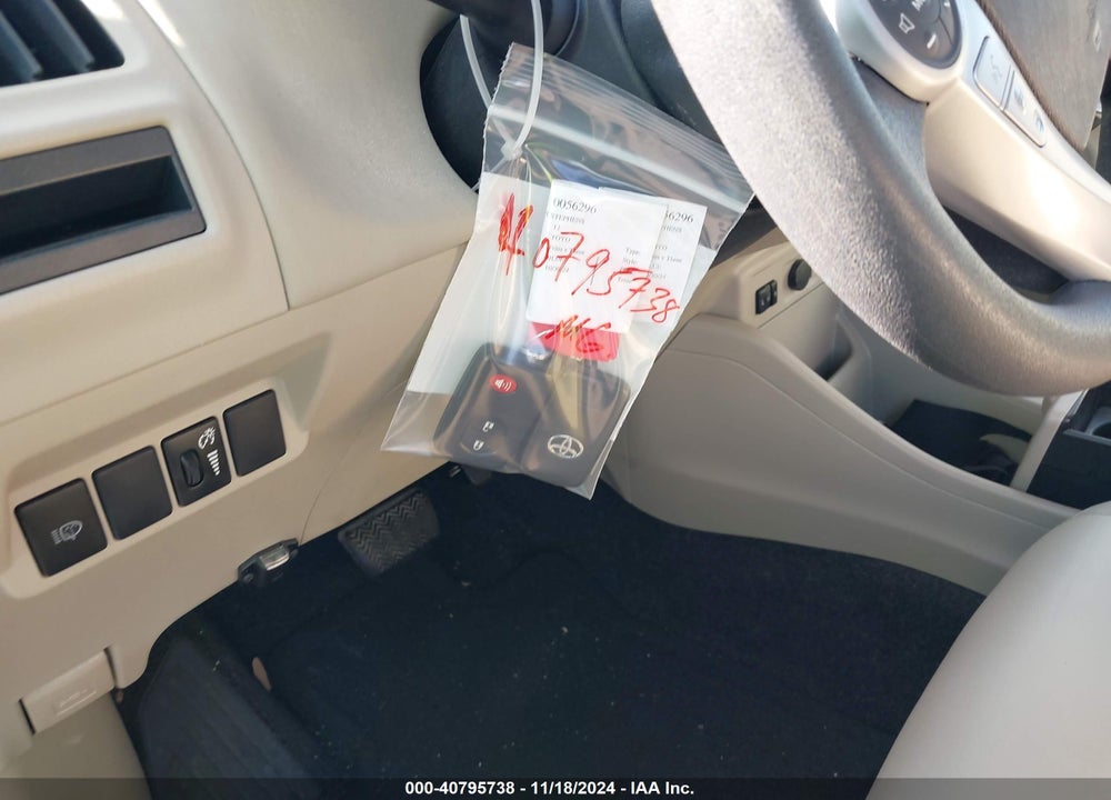 2012 TOYOTA PRIUS V FIVE VIN: JTDZN3EU0C3130112