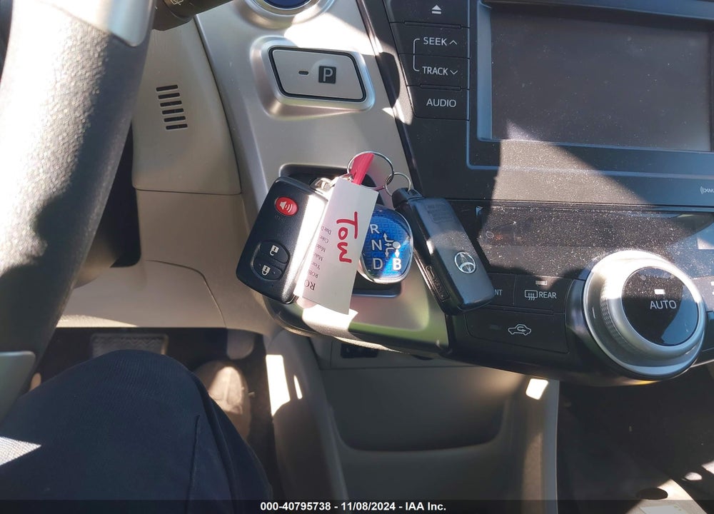 2012 TOYOTA PRIUS V FIVE VIN: JTDZN3EU0C3130112