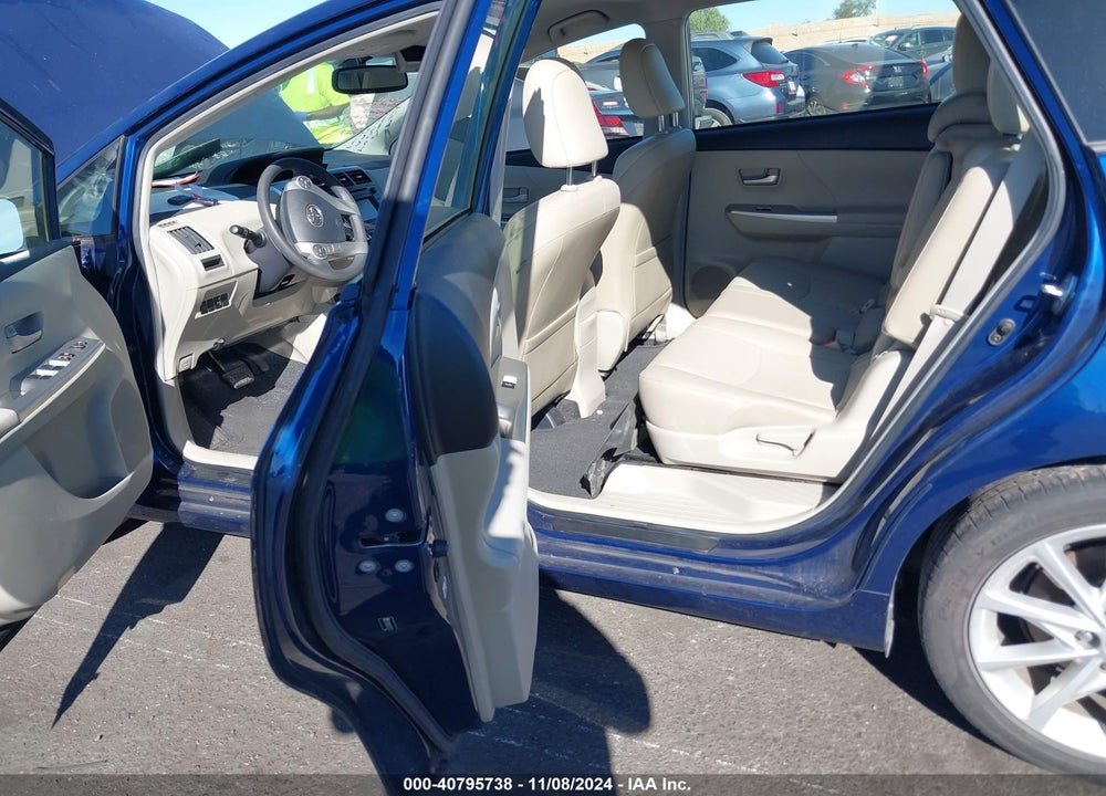 2012 TOYOTA PRIUS V FIVE VIN: JTDZN3EU0C3130112