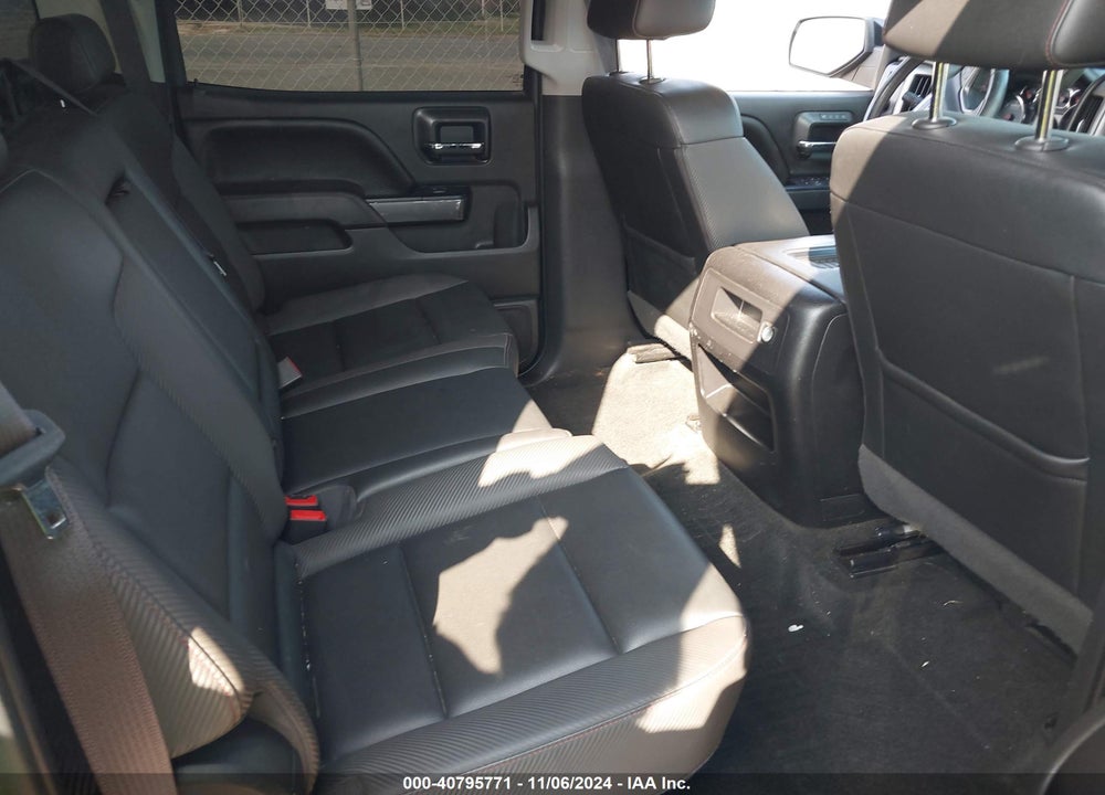 2017 GMC SIERRA 1500 SLT VIN: 3GTU2NEC5HG425832