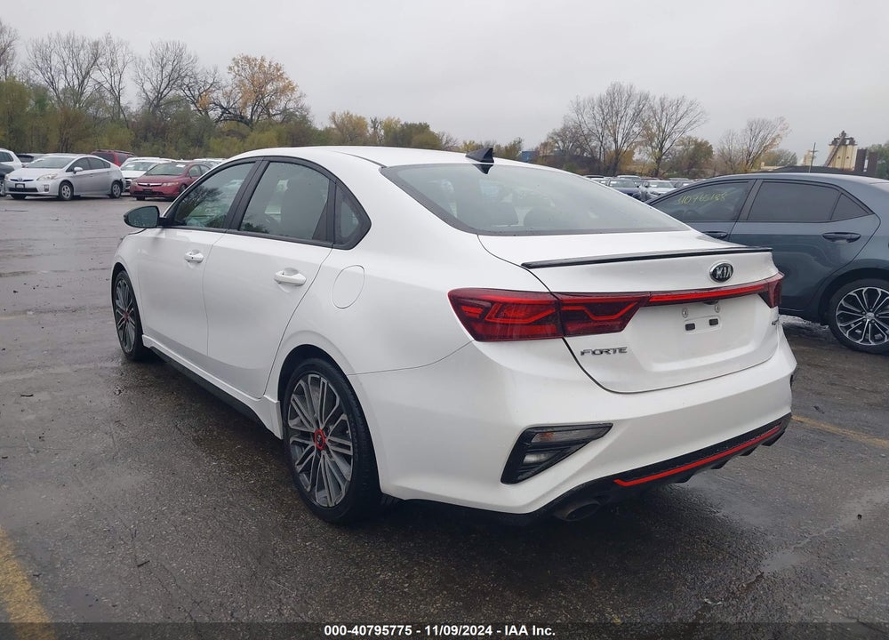 2021 KIA FORTE GT VIN: 3KPF44AC4ME345270
