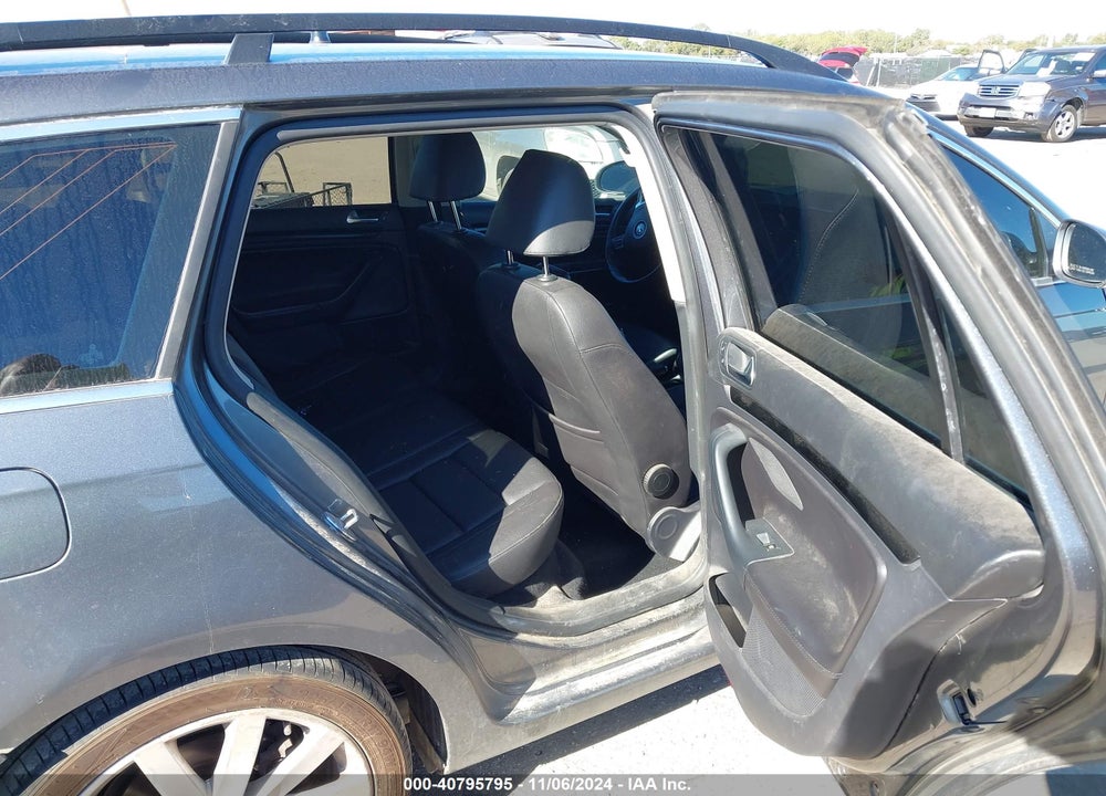 2012 VOLKSWAGEN JETTA SPORTWAGEN 2.0L TDI VIN: 3VWML7AJ5CM664589