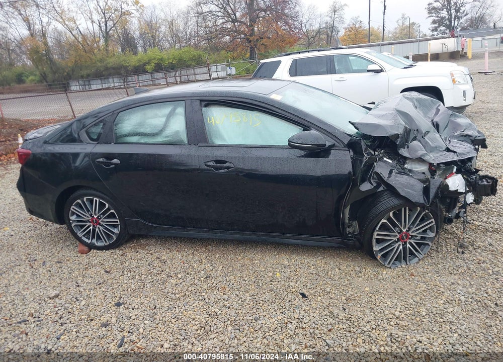 2023 KIA FORTE GT VIN: 3KPF44AC0PE596775
