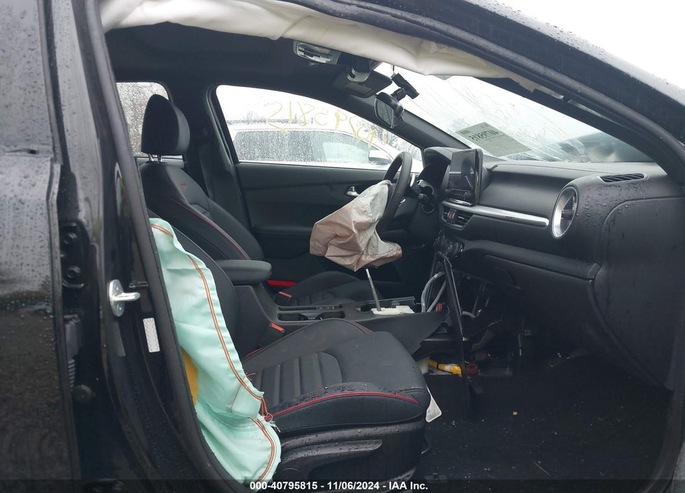 2023 KIA FORTE GT VIN: 3KPF44AC0PE596775