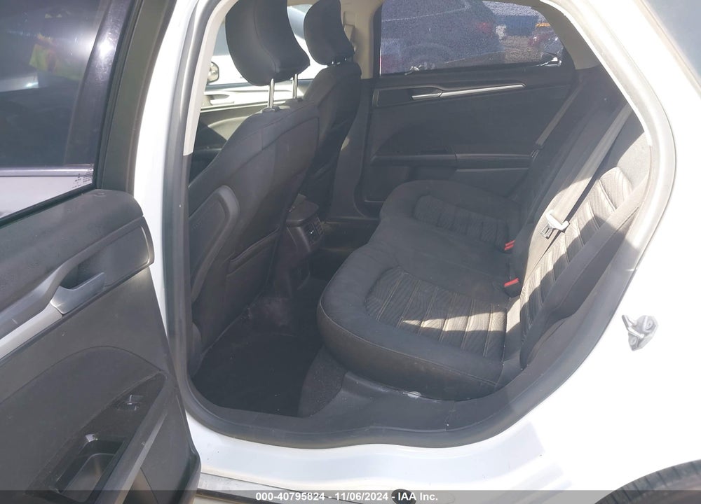 2016 FORD FUSION SE VIN: 3FA6P0H70GR195699