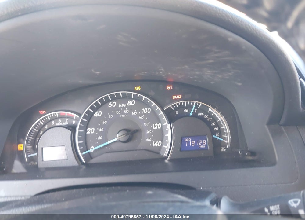 2012 TOYOTA CAMRY XLE VIN: 4T4BF1FK4CR271261