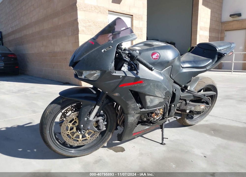 2019 HONDA CBR600 RR VIN: JH2PC40H8KK500053
