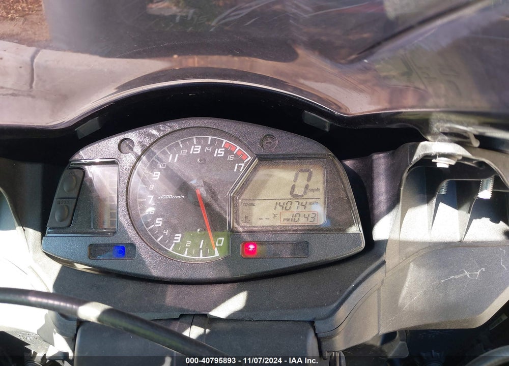 2019 HONDA CBR600 RR VIN: JH2PC40H8KK500053