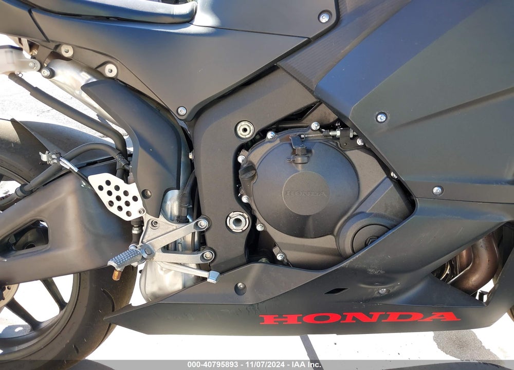 2019 HONDA CBR600 RR VIN: JH2PC40H8KK500053