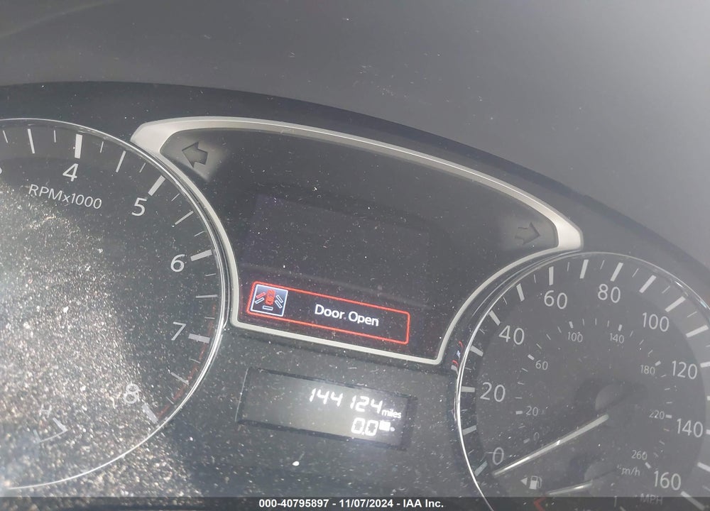 2013 NISSAN PATHFINDER SL VIN: 5N1AR2MM9DC602866