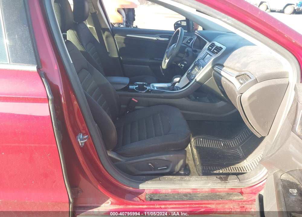 2015 FORD FUSION SE VIN: 1FA6P0HD8F5119655