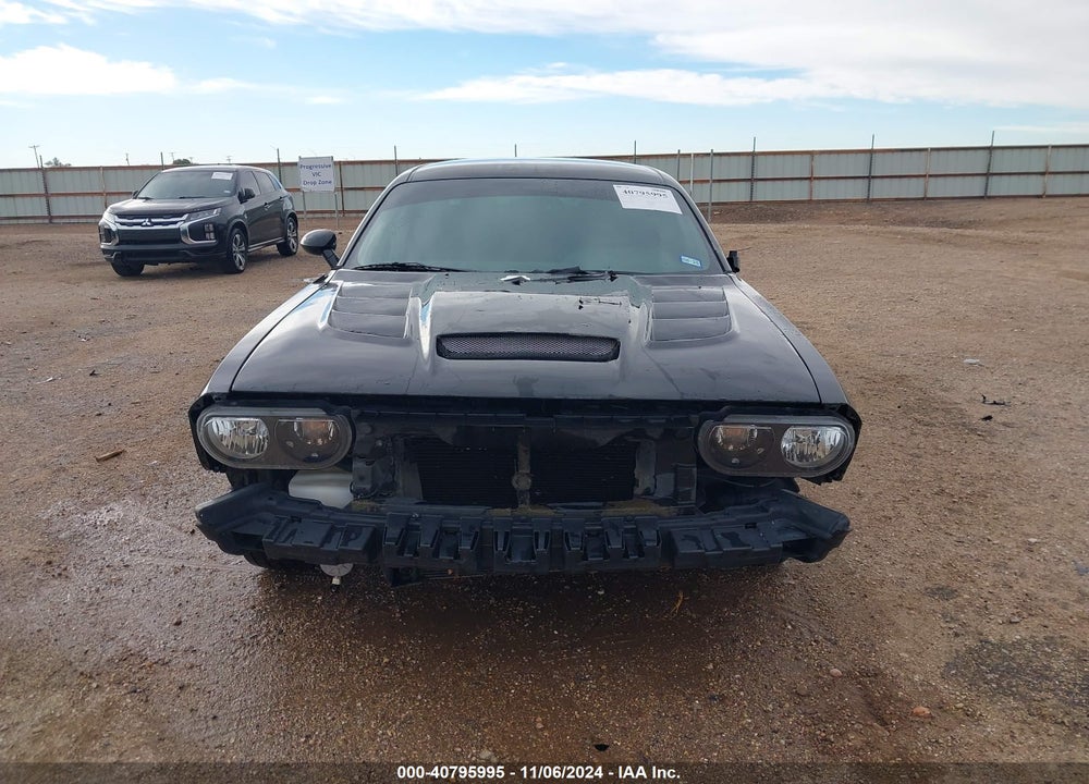 2014 DODGE CHALLENGER SXT VIN: 2C3CDYAG9EH210020