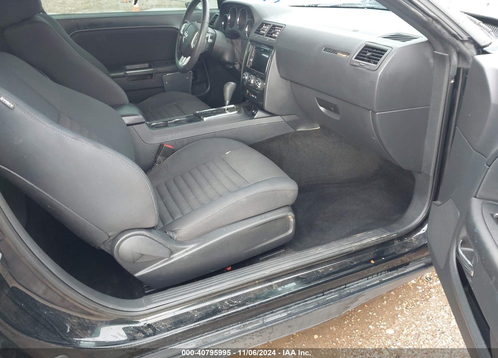 2014 DODGE CHALLENGER SXT VIN: 2C3CDYAG9EH210020