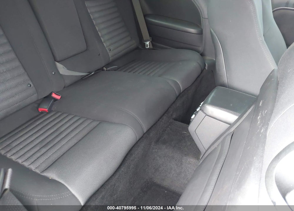 2014 DODGE CHALLENGER SXT VIN: 2C3CDYAG9EH210020